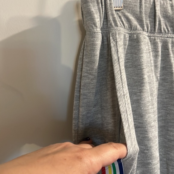 Cacique sleep set with joggers and tank, size 18/20 - Picture 5 of 8